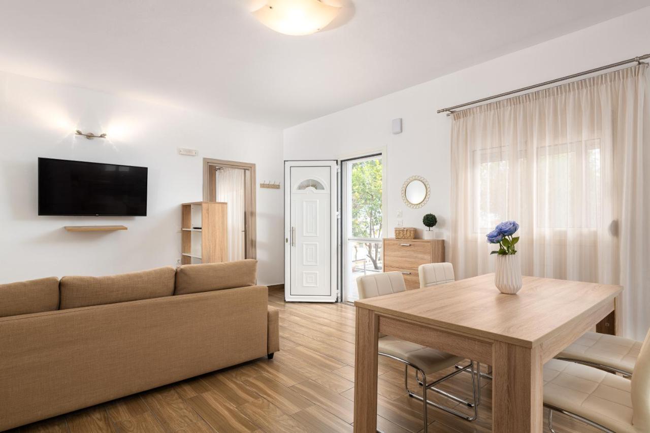 Theros Luxury Apartment Archangelos  Exterior photo