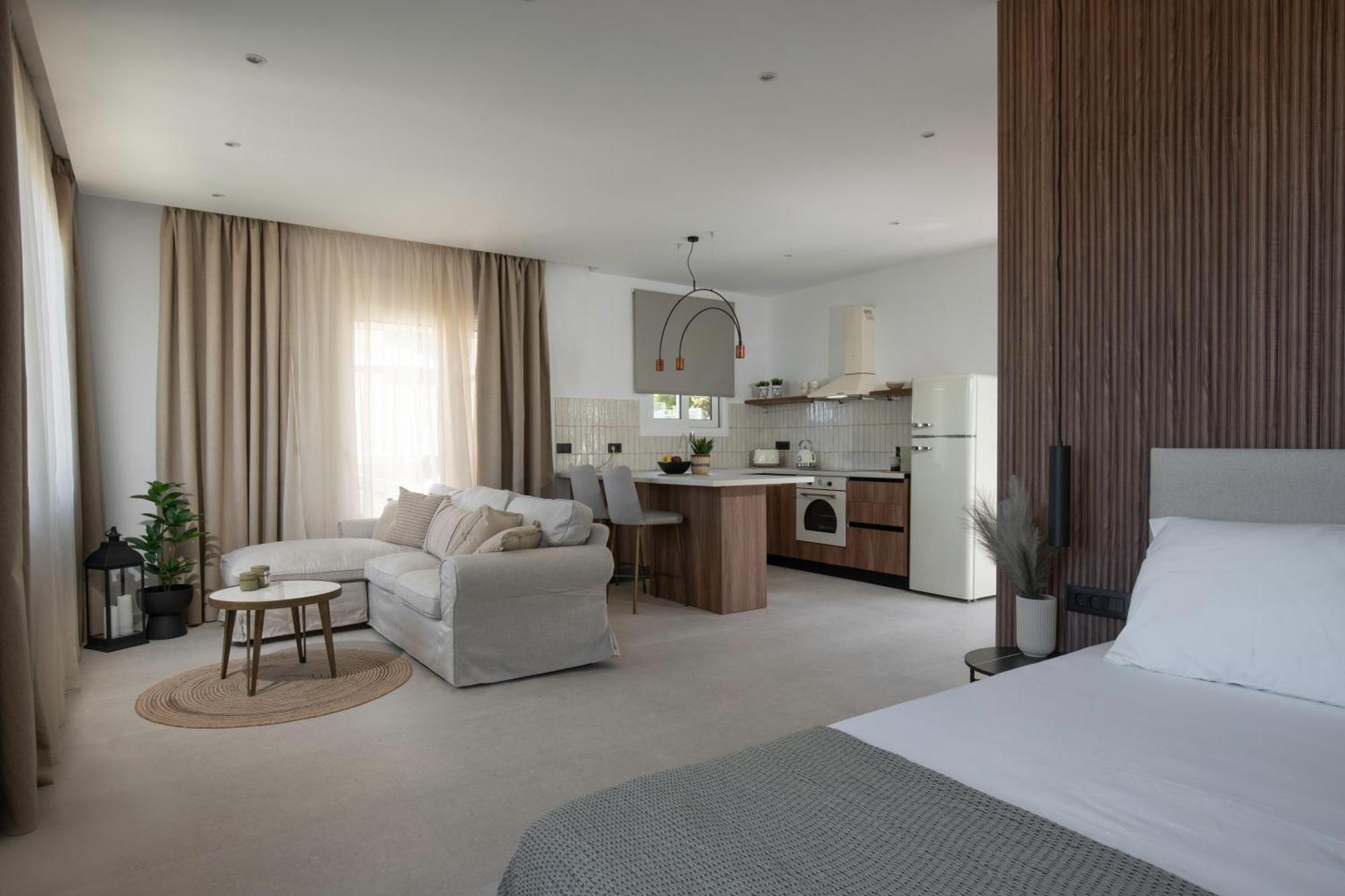 Theros Luxury Apartment Archangelos  Exterior photo